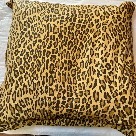 Ralph Lauren Large Pillow Sham Aragon Leopard Pattern - opened never used
